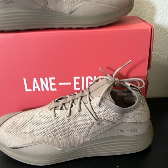 New in box. Men\'s HIlT Trainer
Warm Grey 11.5 main image 6